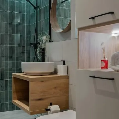 Urban Haven - Modern Bucureşti