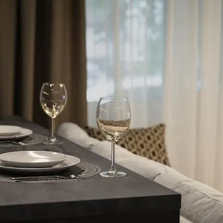 Urban Haven - Modern Apartment Bucharest